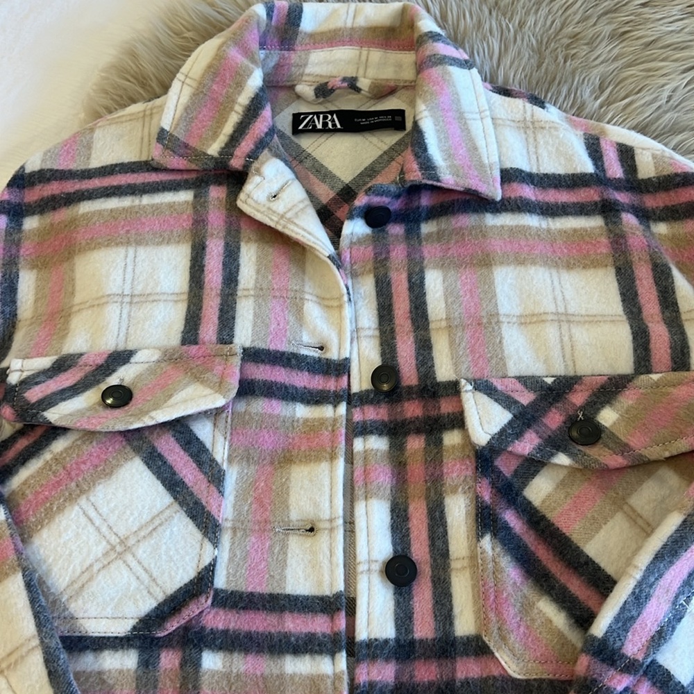 Zara plaid Shacket. Shirt/Jacket
